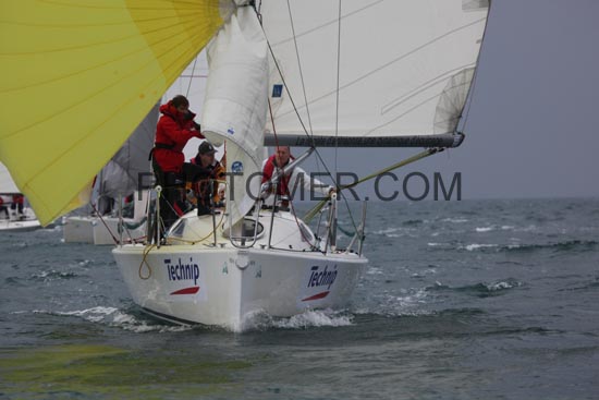2012_1006_112124AA